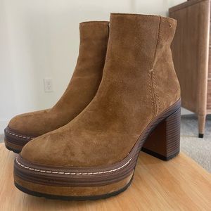 Steve Madden platform boots